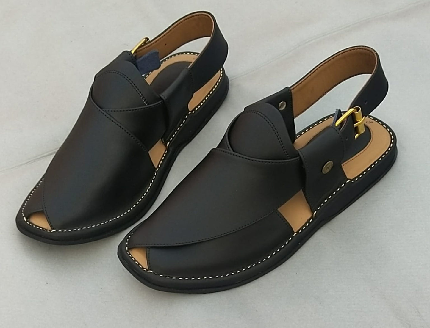 Gogo Chapal Black color